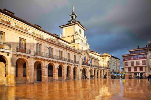 Ferienwohnung Campillin Lado Ayuntamiento Www Venaoviedo Es Exterior foto